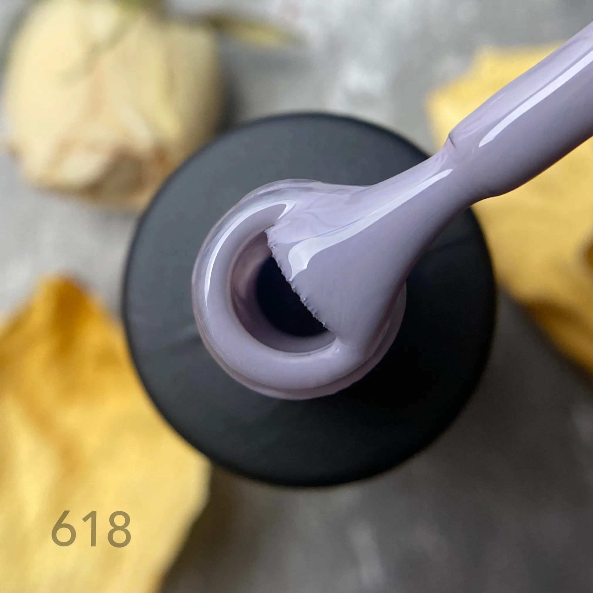 Gel-polish Caramel and Cream №618 Bénya, 8 ml
